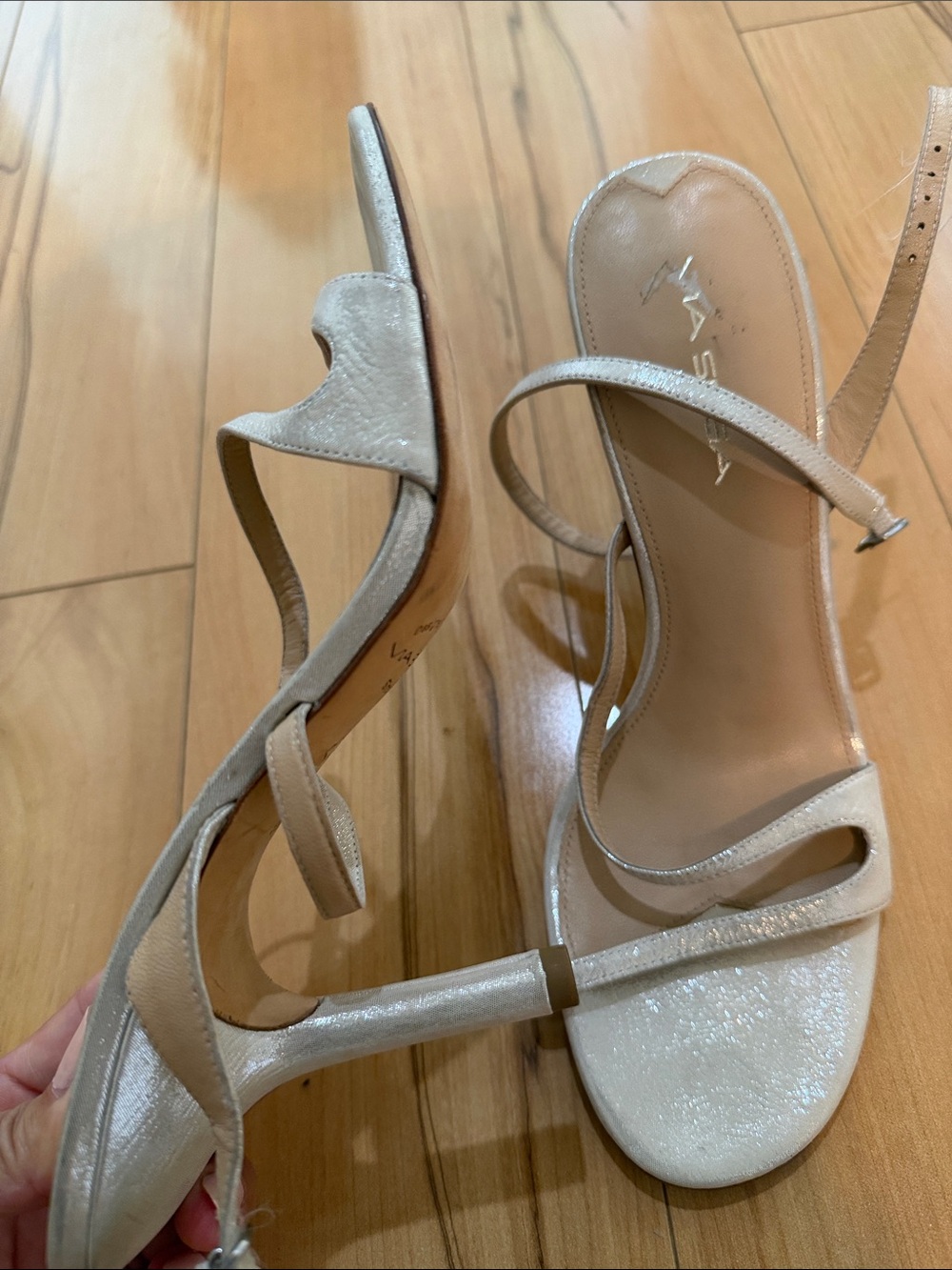 Via Spiga - Elegant strap heels - Picture 6 of 7